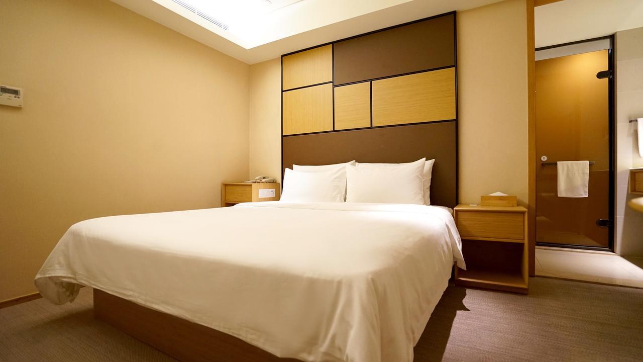 Ji Hotel Shanghai Bund East Nanjing Road Pedestrian Street エクステリア 写真